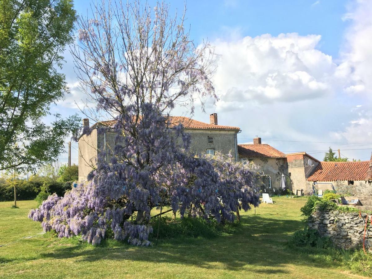 Bed and Breakfast Wisteria House à Chanteloup  Extérieur photo